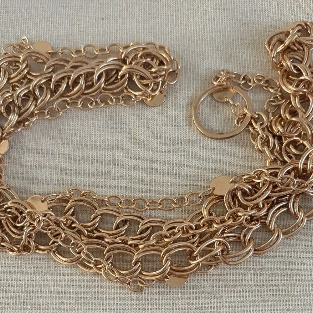 Elegant Gold Chain Necklace